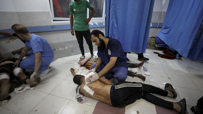 israel_bombardir_rumah_sakit_al_ahli_di_gaza