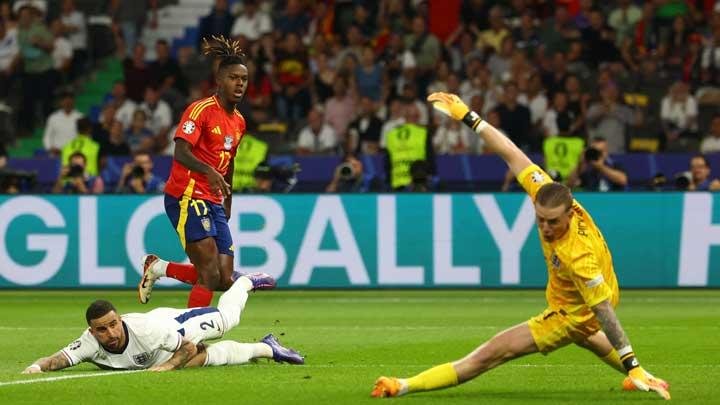 Waktu senja Sempurna Nico Williams: Cetak Gol juga Terpilih Jadi Pemain Terbaik ketika Spanyol Kalahkan Inggris di tempat area Final Euro 2024