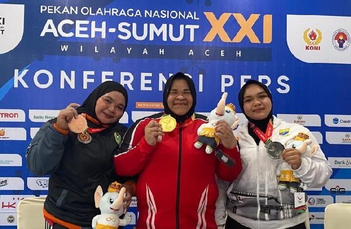 Atlet Level Elite Nasional Dominasi Pangggung Olahraga Angkat Besi PON 2024